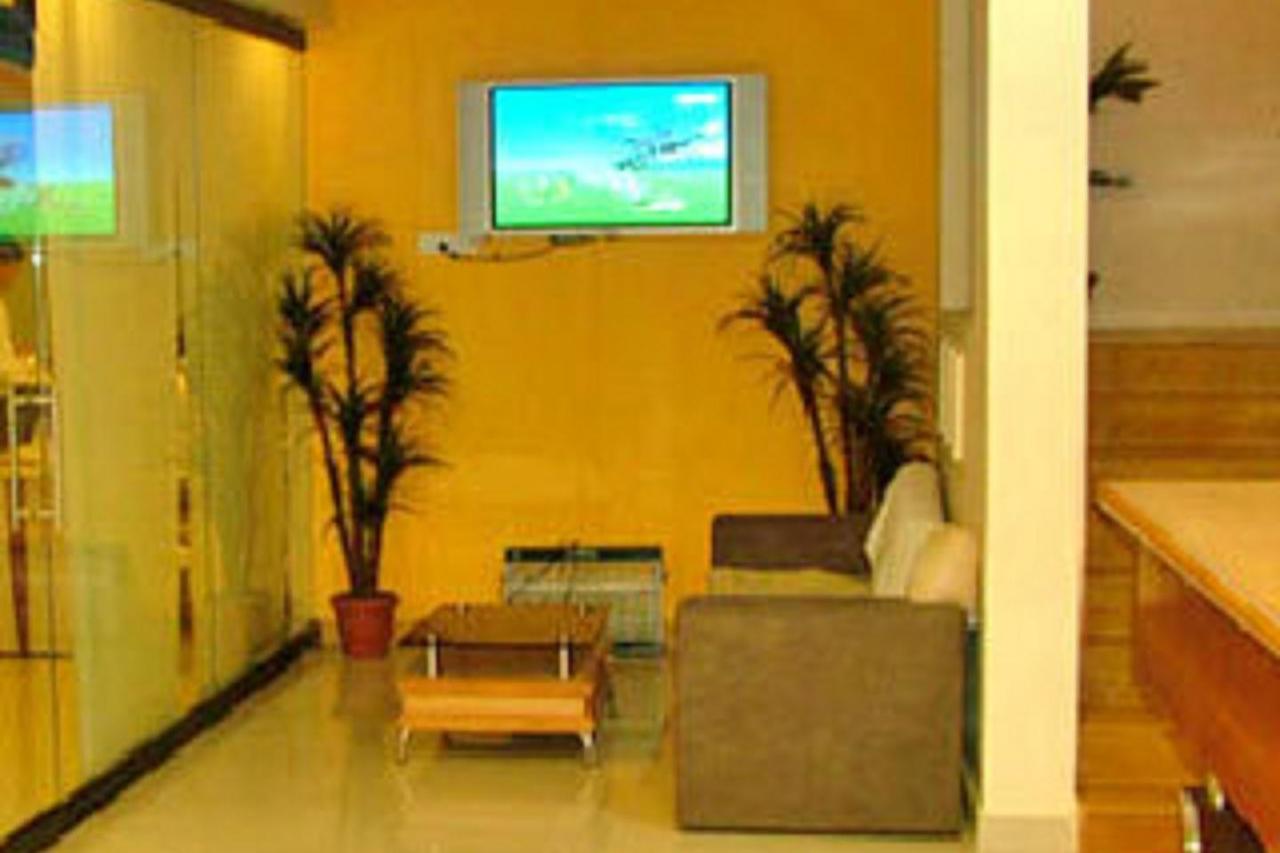Dwaraka Residency Hotel Kakinada Exterior photo